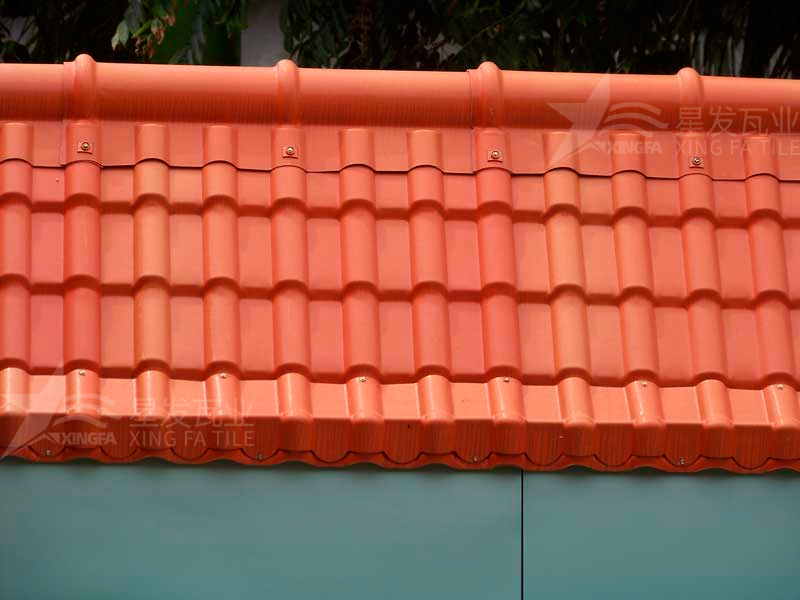 包工包料安裝合成樹(shù)脂瓦每平方需要多少錢(qián)？