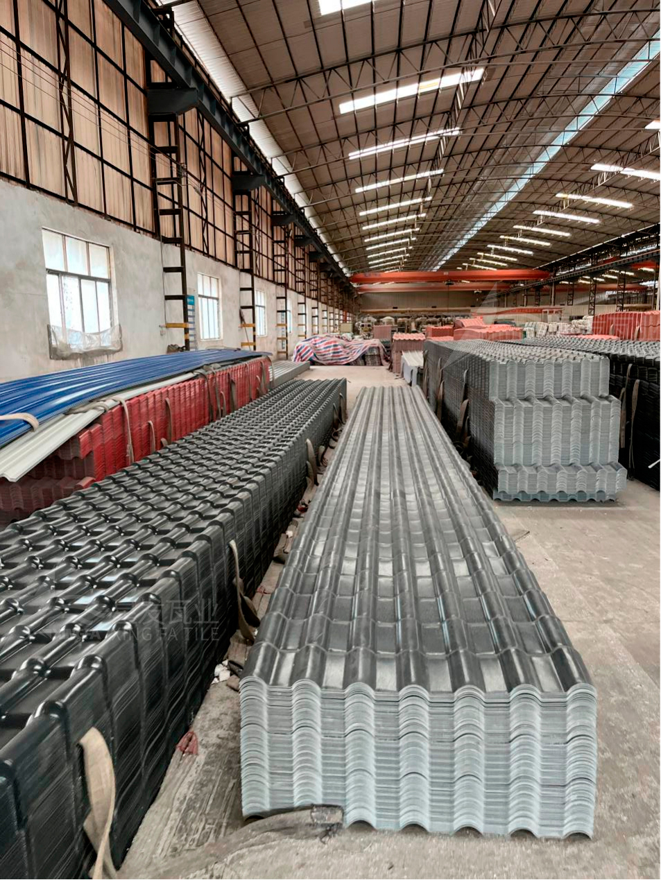 實(shí)力合成樹脂瓦生產(chǎn)廠家直銷的3大優(yōu)勢(shì)！