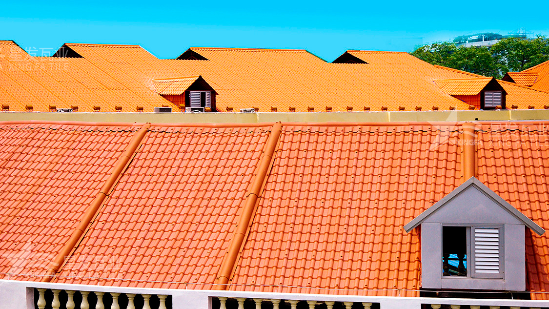 看這里！在你買的樹脂瓦為什么會(huì)開裂褪色？