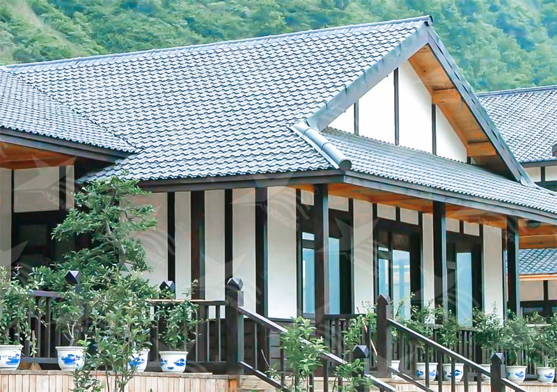 想購(gòu)買(mǎi)材質(zhì)好的屋面瓦，到底選合成樹(shù)脂瓦好還是鋁瓦好？